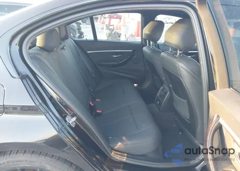 2018 BMW 330I z USA, uszkodzony, nr VIN WBA8B9G54JNV11327